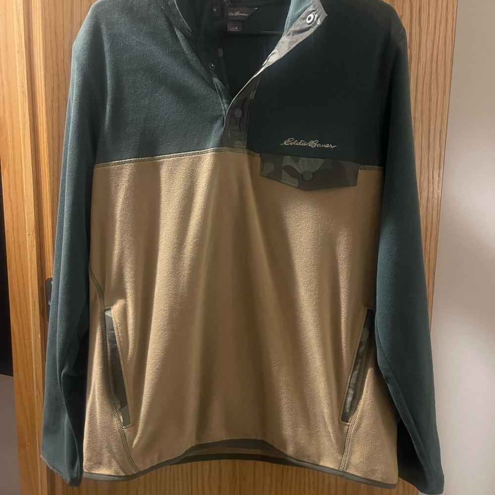 NWT Eddie Bauer ~ Green and Tan Pullover with Camouflage Accents